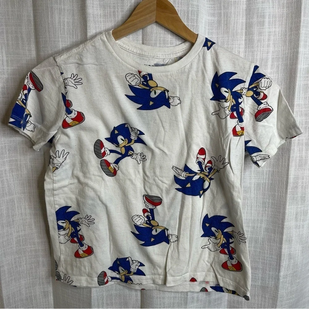 Sonic the Hedgehog Graphic T-Shirts 4 piece Bundle Size 10